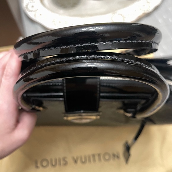 Louis Vuitton Epi Electric Pont-Neuf GM Handbag - Like New - Picture 5 of 11